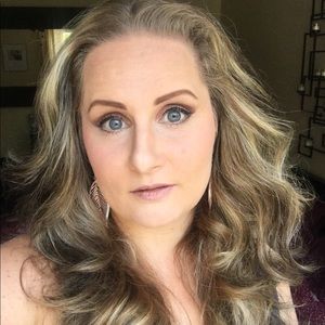 Meet your Posher, Margit